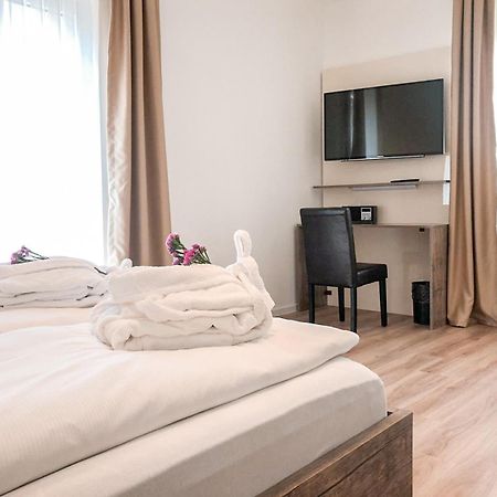 Apartments Schweizer Hof بادن بادن المظهر الخارجي الصورة